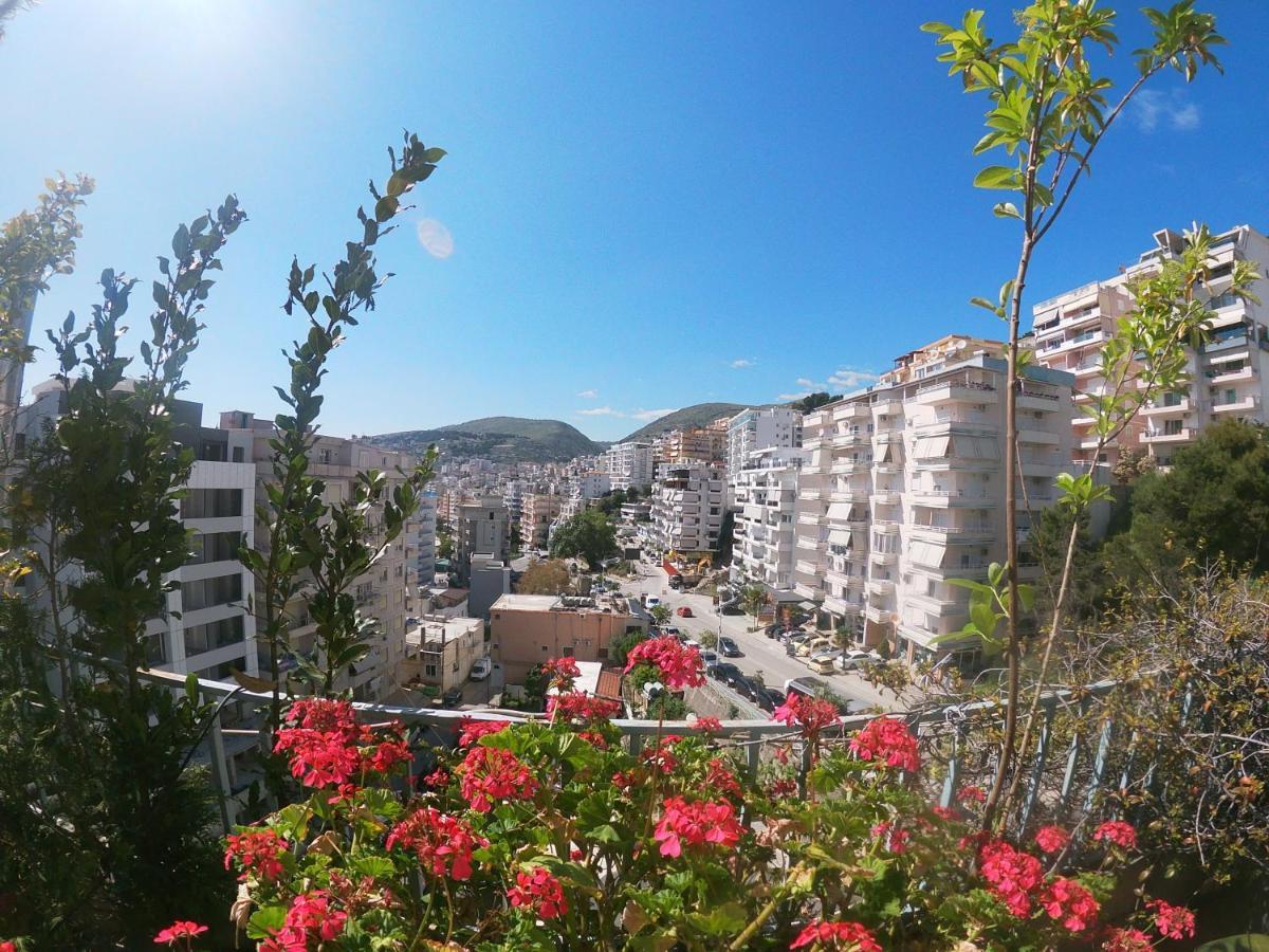 Honey Apartments Near Promenade Sarande Ngoại thất bức ảnh