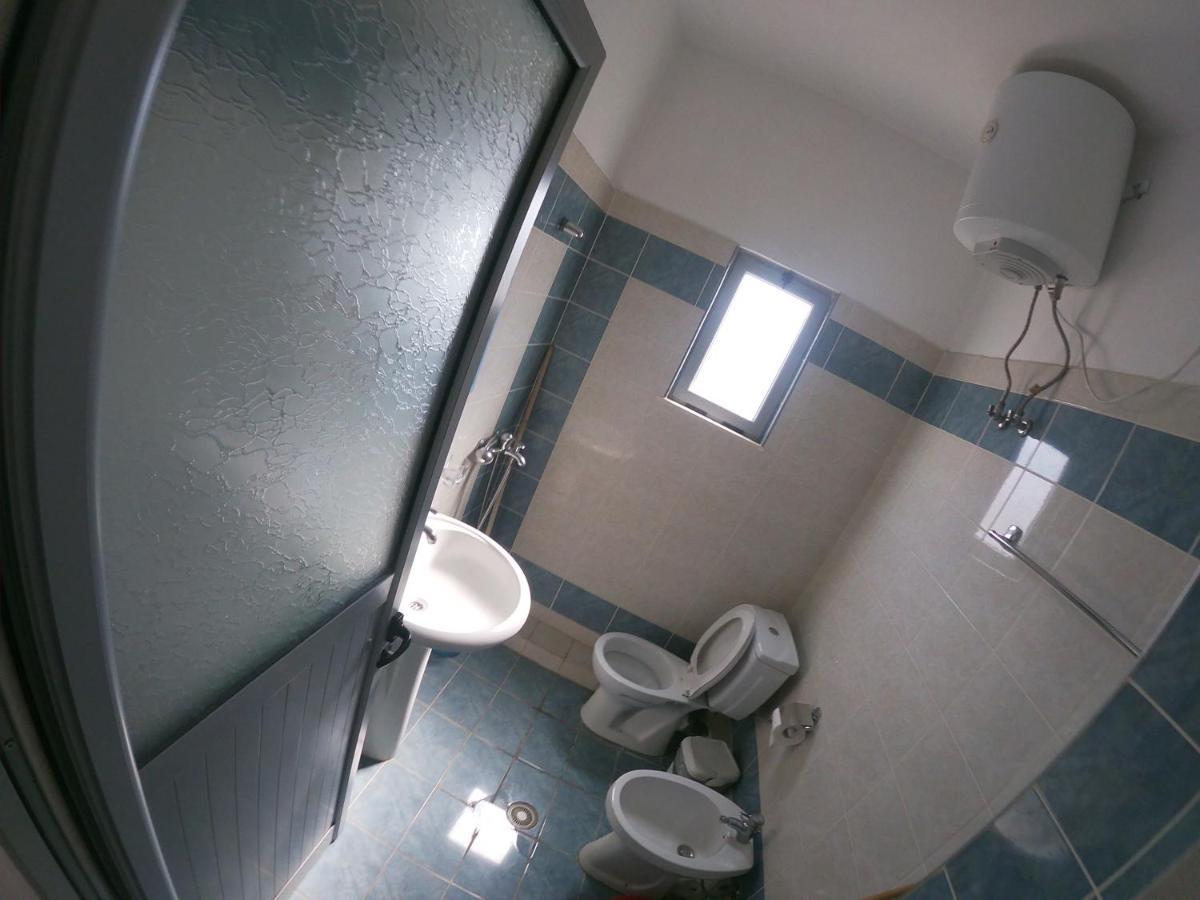 Honey Apartments Near Promenade Sarande Ngoại thất bức ảnh